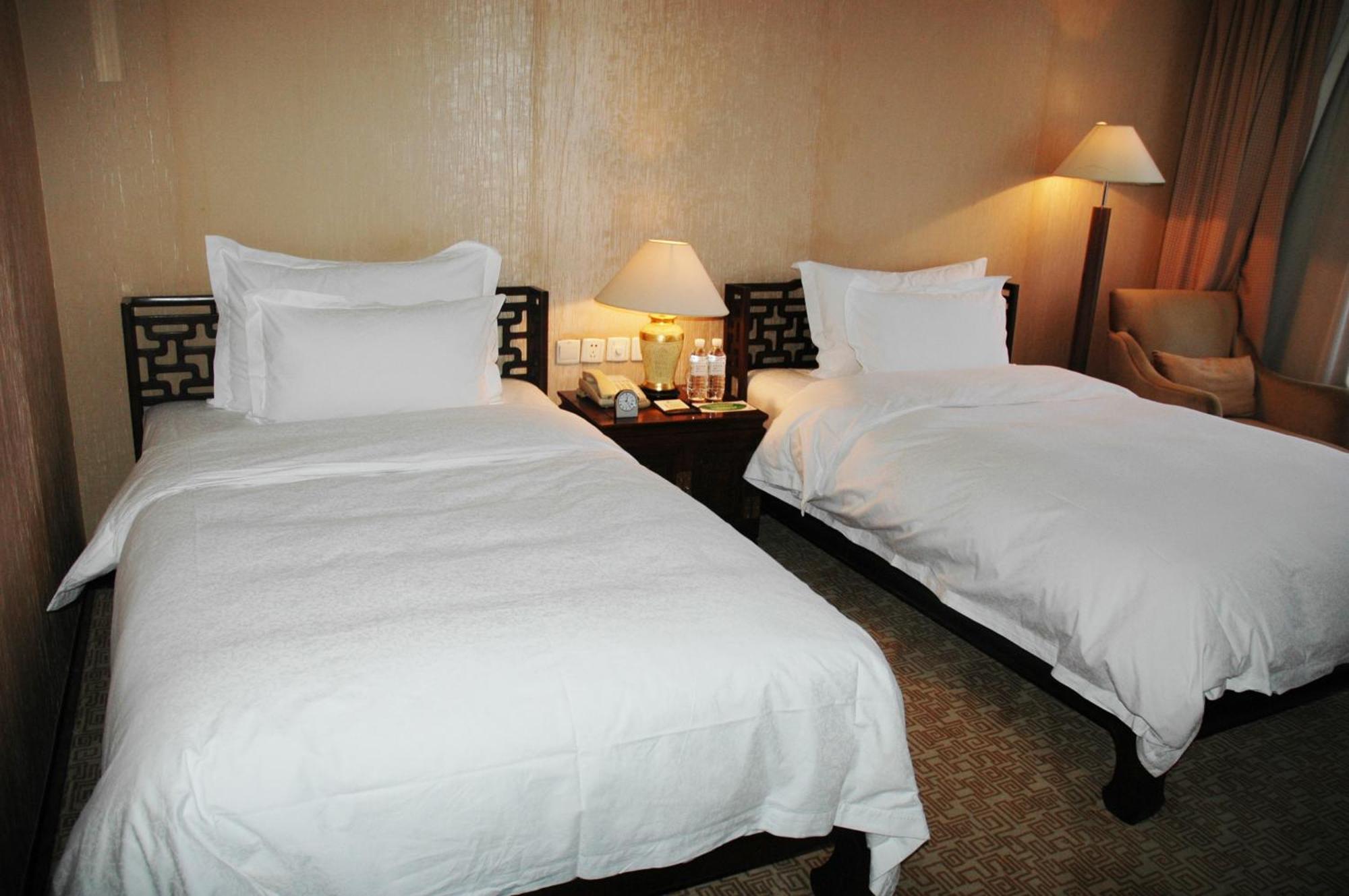 การ์เดน โฮเต็ล Hotel ต้าถง ภายนอก รูปภาพ